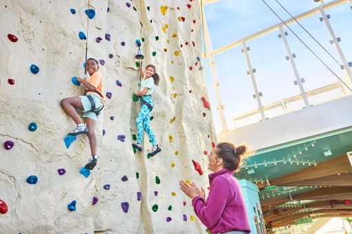 Ngày 6: Thư giãn trên du thuyền